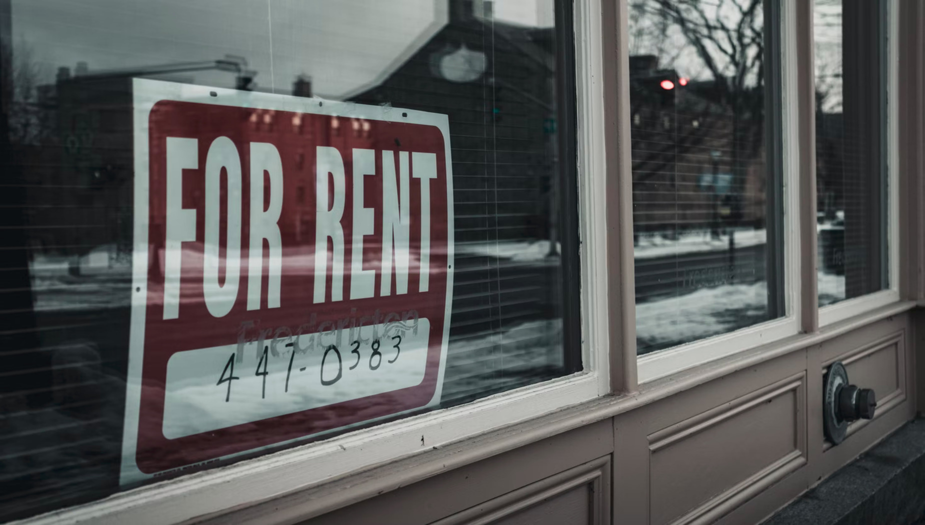 Renting vs Buying - Our team helps you decide whether renting or buying a home is right for you.